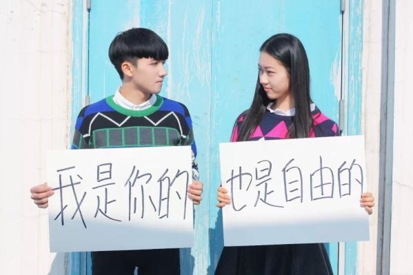执一人之手，守一城相约白头