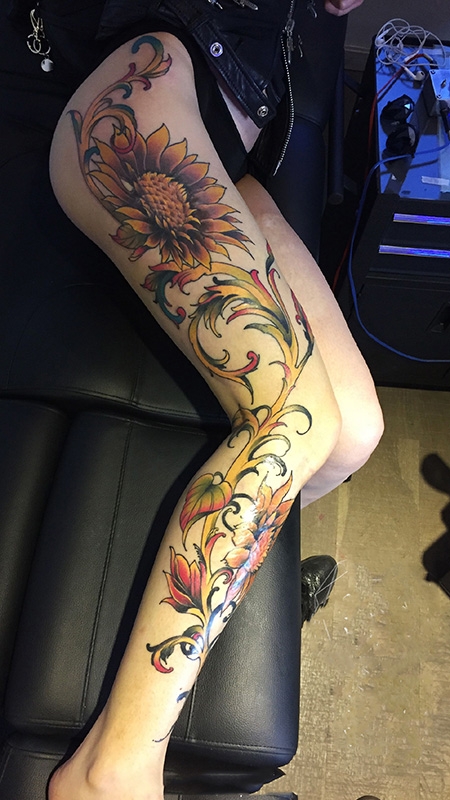 向往暖阳，腿部向日葵彩绘纹身