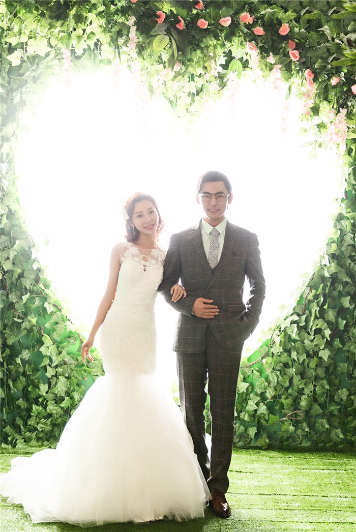 绿意浓浓 婚纱照