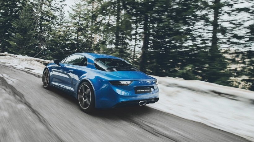 2017雷诺轿跑Alpine A110桌面壁纸