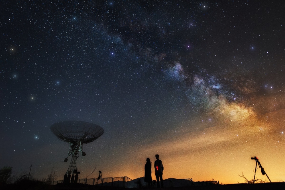 星空摄影图片 星空下的守望