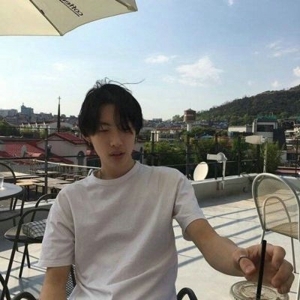 让我再重新追你一回吧 小清新清纯帅气小男生头像