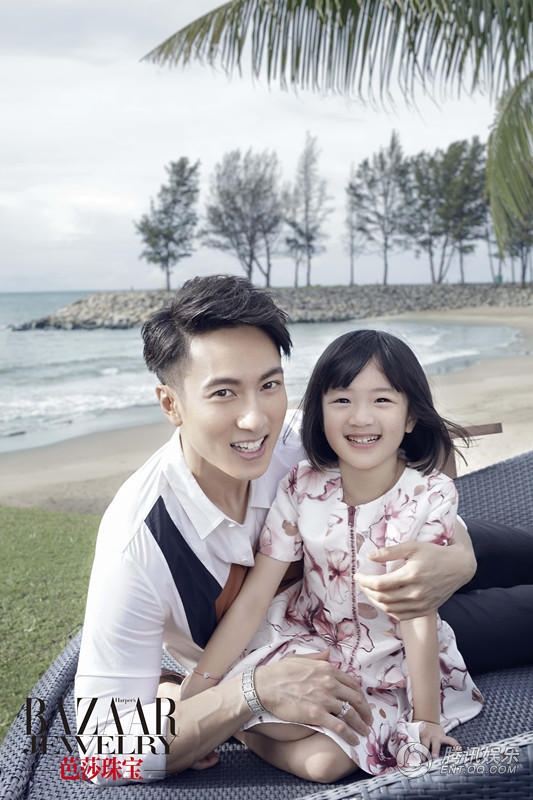 吴尊和女儿拍写真 亲密无间父女情深