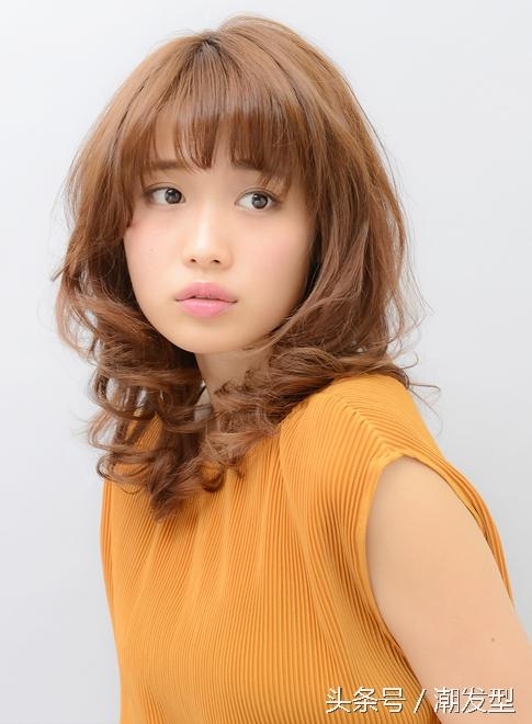 方脸姑娘留什么发型最减龄？找对合适的发型变女神不是梦