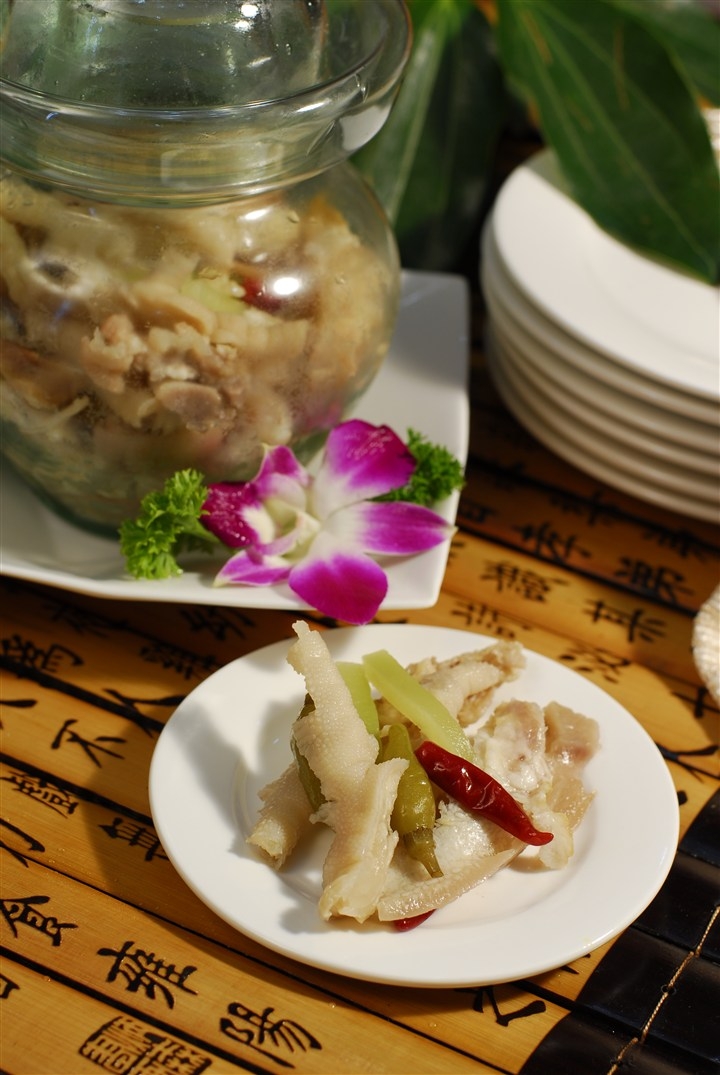 泡椒水晶坛中式菜品美食素材图片