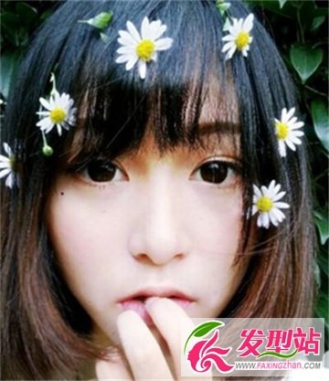 气质短发小女生 时尚美好浪漫的发型设计