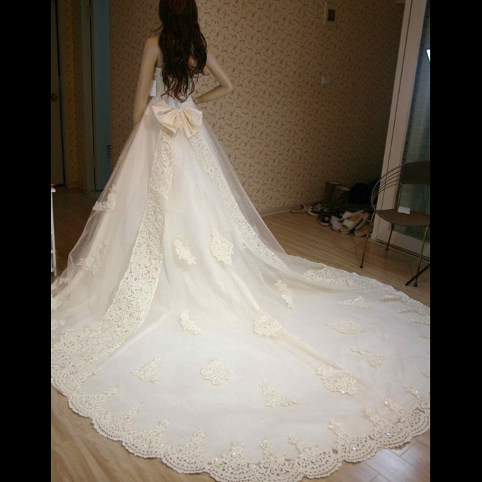 婚纱又来咯  。。