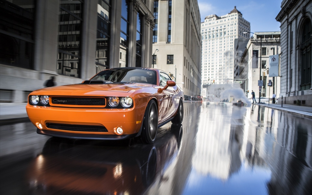 2014 Dodge Challenger R/T Shaker道奇挑战者跑车桌面壁纸