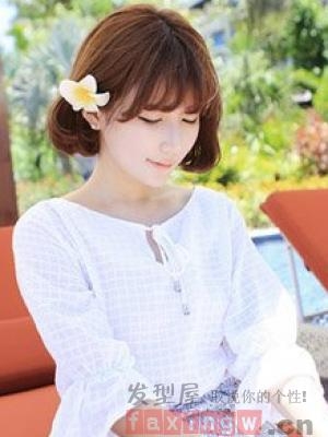 今年流行什么女生发型？时尚潮范的短发发型设计