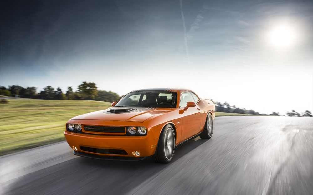 2014 Dodge Challenger R/T Shaker道奇挑战者跑车桌面壁纸