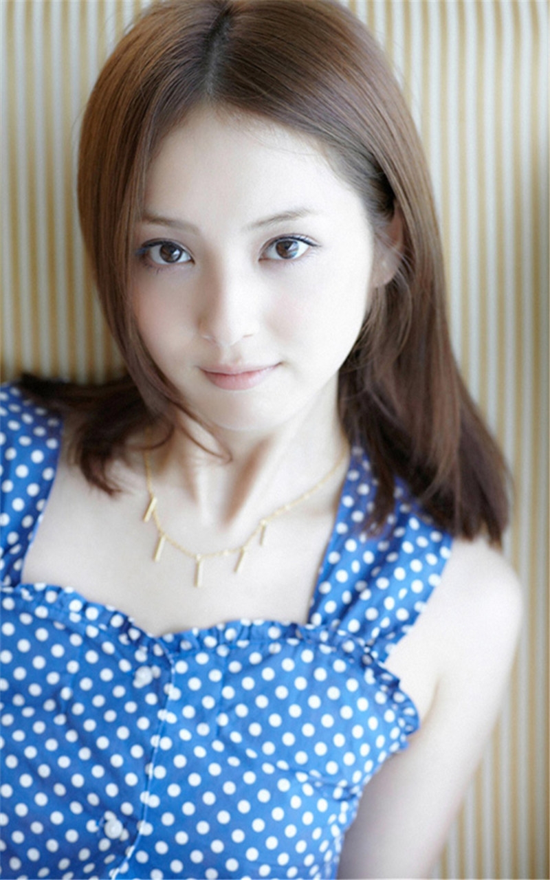 日本清纯养眼美女手机壁纸