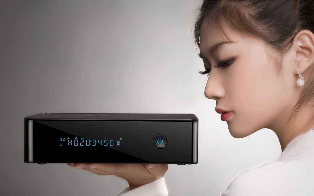 忆捷科技美女代言