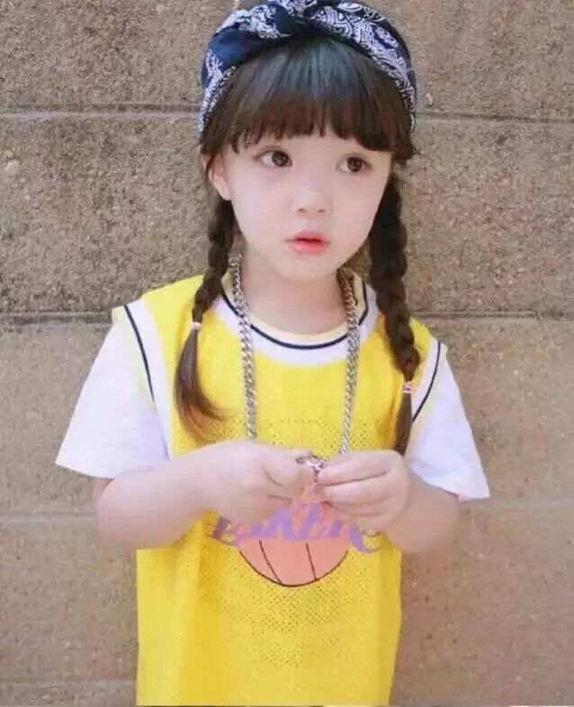 想要和你生一个这么可爱的小女孩儿.