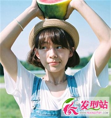 气质短发小女生 时尚美好浪漫的发型设计