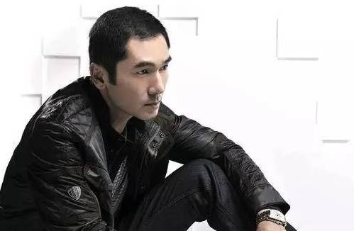 如何根据你的脸型修出适合你的鬓角、发型？