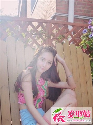 女生公主式可爱扎发发型 长发的魅力诱惑