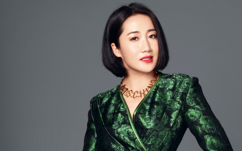 美女演员郭虹桌面壁纸