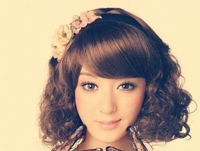 圆脸适合的短发发型图片女