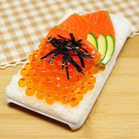 看着手机都饿