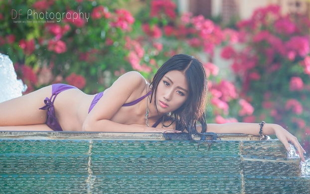 性感自拍美女桌面墙纸