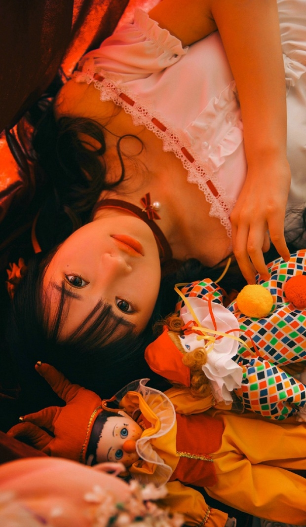 唯美烛光下可爱女生图片