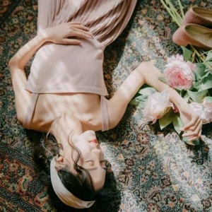 你转身的一瞬，我萧条的一生  花容月貌仙气十足唯美女生头像