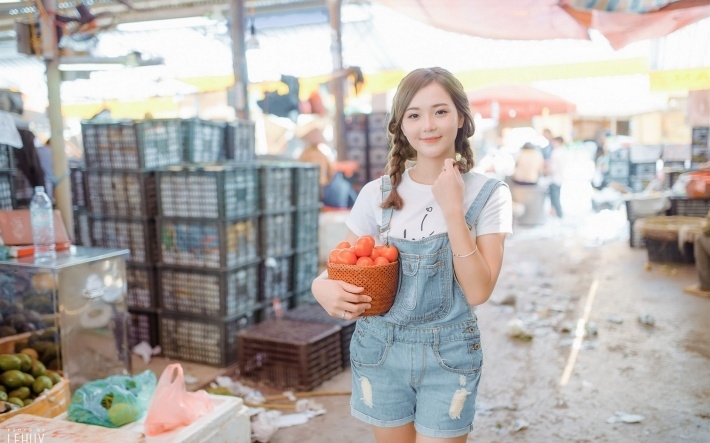 菜市场甜美邻家女孩电脑桌面高清壁纸第一辑