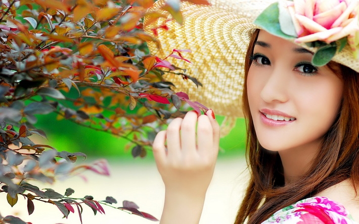 清新长裙美女写真电脑壁纸