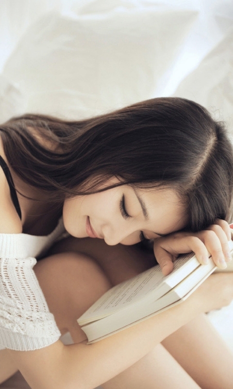 气质美女生活照写真手机壁纸下载