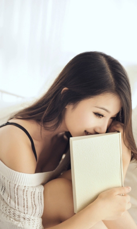 气质美女生活照写真手机壁纸下载