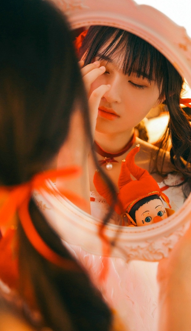 唯美烛光下可爱女生图片