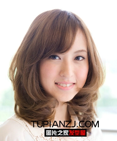 蓬松发型鉴赏 凌乱不失美感