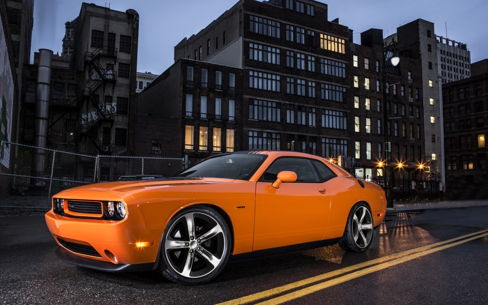 2014 Dodge Challenger R/T Shaker道奇挑战者跑车桌面壁纸