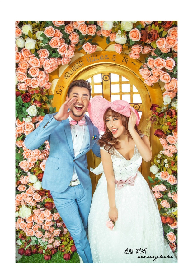 小木屋前花园 婚纱照
