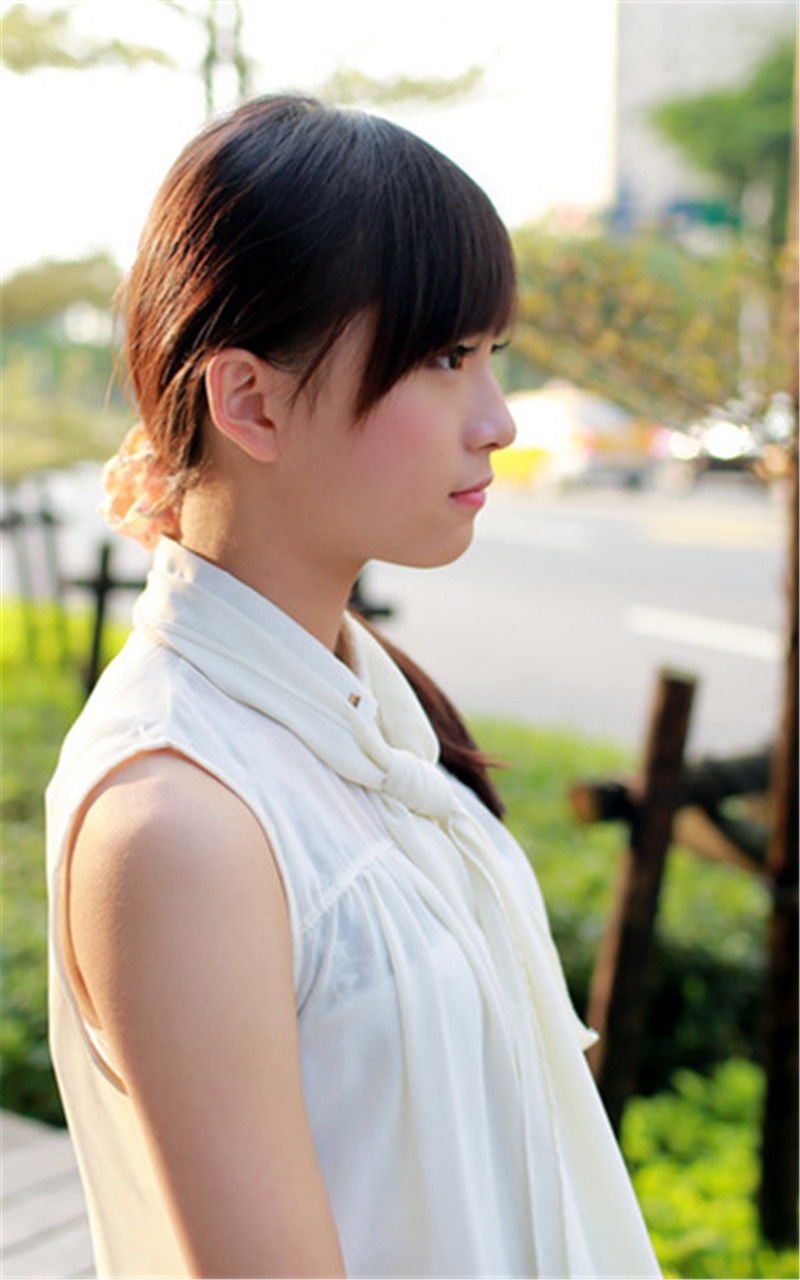 夏日清新养眼美女手机壁纸