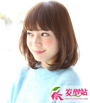 女生短发蘑菇头发型图片 轻盈洒脱时尚有气质