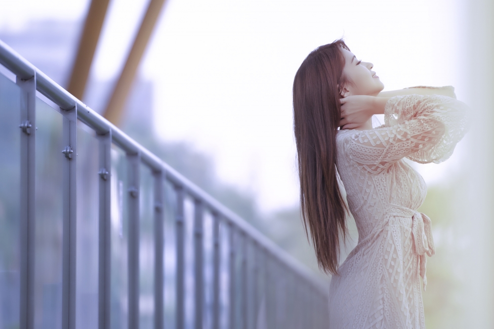 气质美女养眼街拍图片桌面壁纸