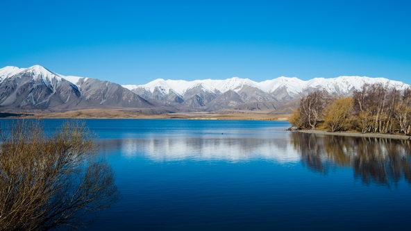 新西兰白鹭湖风景宽屏壁纸