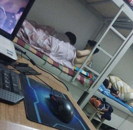 妇女节竟然有妹纸约 我去