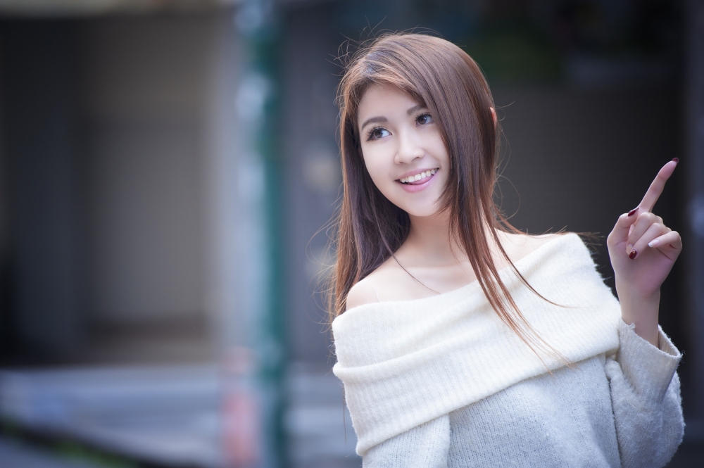 气质美女养眼街拍图片桌面壁纸