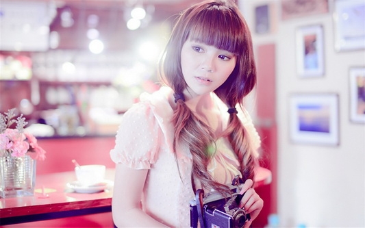 美女模特唯美写真桌面壁纸