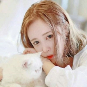 花容月貌唯美清纯小女生头像