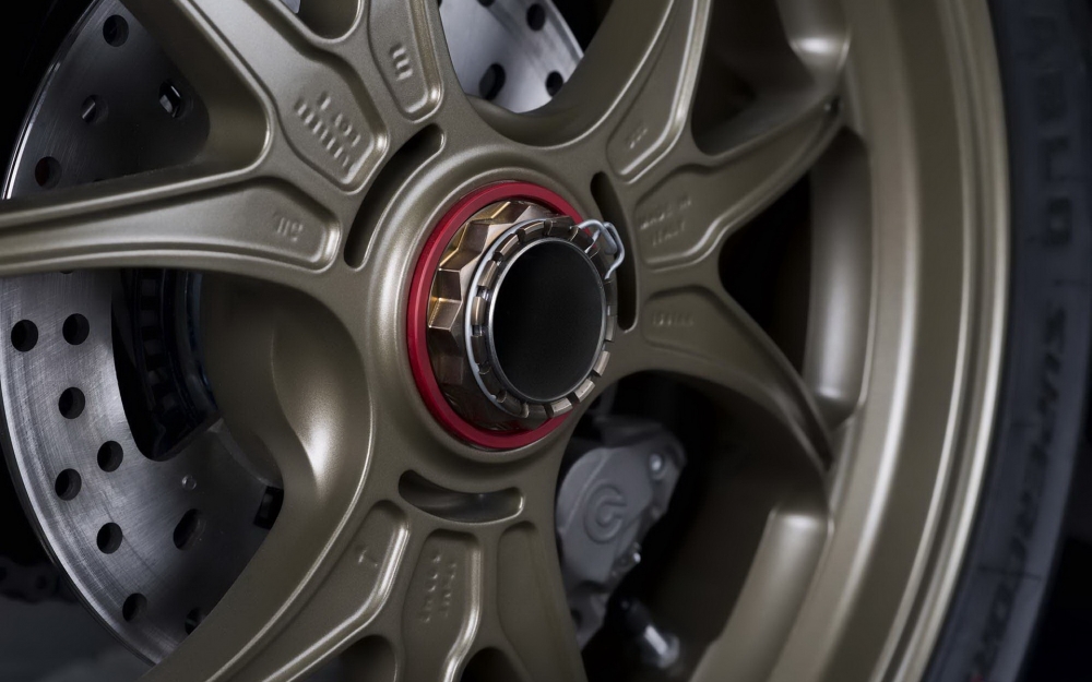杜卡迪 DUCATI 1199高清宽屏壁纸