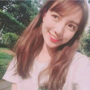 花容月貌唯美清纯小女生头像
