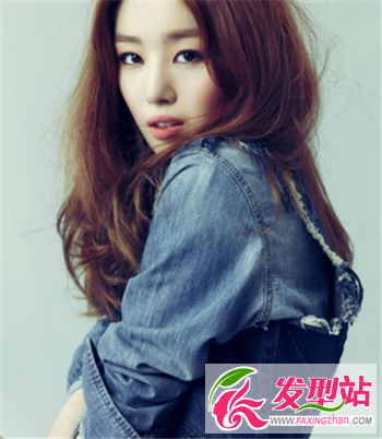 韩式气质中长卷发发型 唯美气质美翻全场