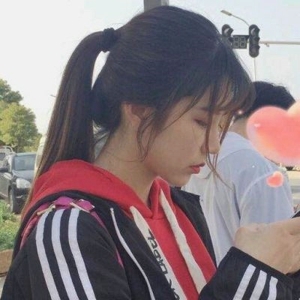 美艳绝世善良温柔小女生头像