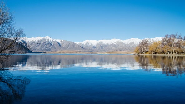 新西兰白鹭湖风景宽屏壁纸
