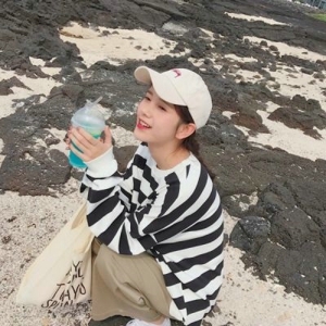 美艳绝世善良温柔小女生头像
