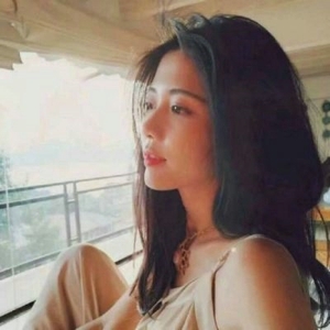 花容月貌唯美清纯小女生头像