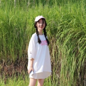 美艳绝世善良温柔小女生头像